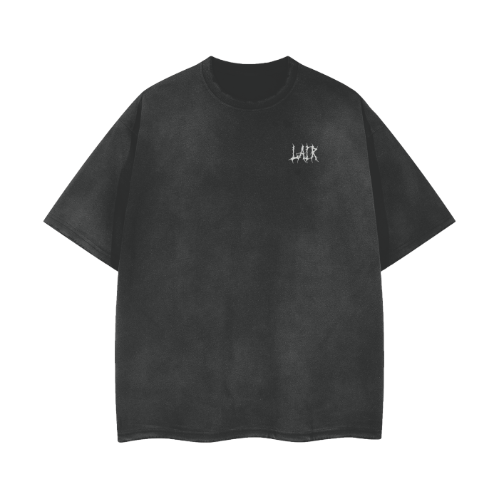 Unisex vintage wash frayed T-shirt with drop shoulder and round neck, made of 100% cotton.